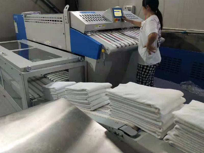 湘桥巾类折叠机-02